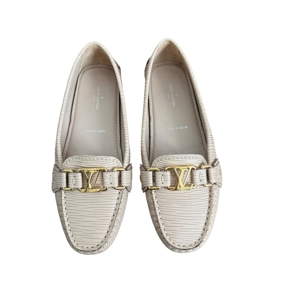 Louis Vuitton Cream Leather Loafers with Gold Chain size 35 - Picture 1 of 8